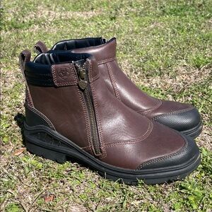 Ariat Barnyard Stable boots